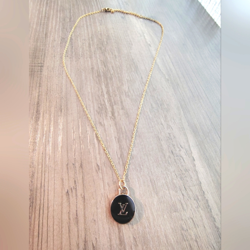 Louis Vuitton Zipper Pull Double Sided Pendant/14k Gold Plated Chain - Picture 3 of 5